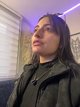 Nanda vixen  online show from 05-09-26, 11:57