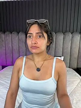 Snapshot of Nanda_vixen_ chatting on 03-30-26, 03:08 Nanda vixen online show from 03-30-26, 03:08