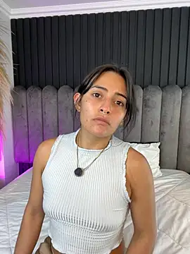 Snapshot of Nanda_vixen_ chatting on 04-02-26, 11:44 Nanda vixen online show from 04-02-26, 11:44