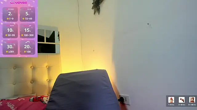 MiaEvans0 online show from 05-16-26, 07:13