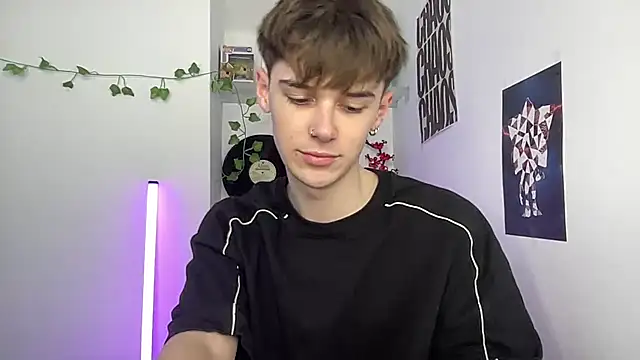 YourMilkyGuy online show from 04-08-26, 03:02