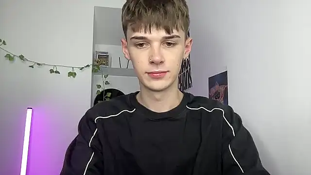 Snapshot of YourMilkyGuy chatting on 07-04-26, 05:39 YourMilkyGuy online show from 07-04-26, 05:39