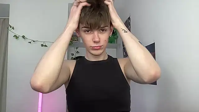 Snapshot of YourMilkyGuy chatting on 06-01-26, 01:33 YourMilkyGuy online show from 06-01-26, 01:33