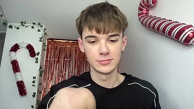 YourMilkyGuy online show from 02-11-26, 01:33