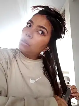 Ariana Castillo   online show from 02-20-26, 12:29