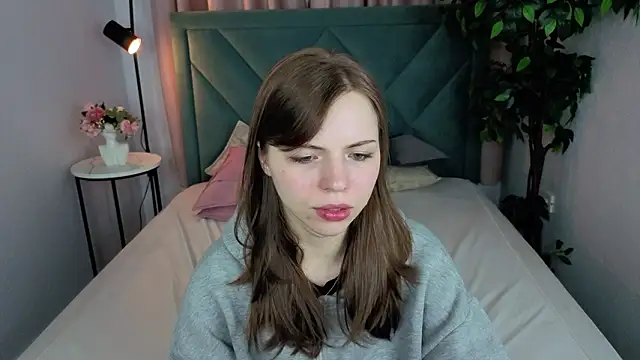 LesleySky online show from 02-28-26, 07:24