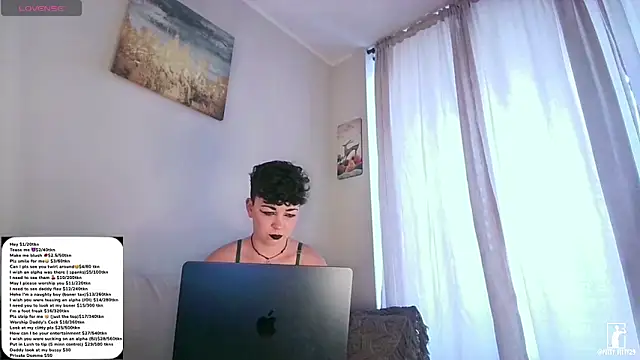 Snapshot of kittyfitty29 chatting on 02-20-26, 08:11 kittyfitty29 online show from 02-20-26, 08:11