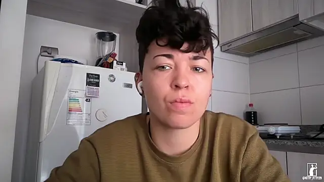 Snapshot of kittyfitty29 chatting on 02-27-26, 03:23 kittyfitty29 online show from 02-27-26, 03:23