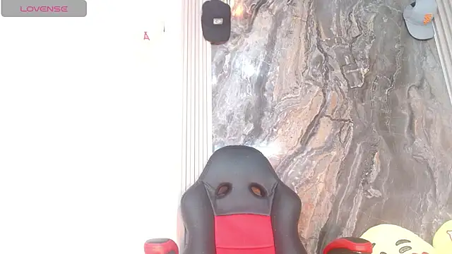 Damian-and-Camerum online show from 04-16-26, 01:17