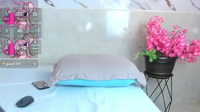 camiifox  online show from 02-20-26, 12:18