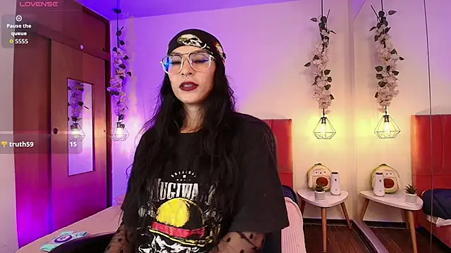 Snapshot of Raia_gh chatting on 03-01-26, 03:17 Raia gh online show from 03-01-26, 03:17