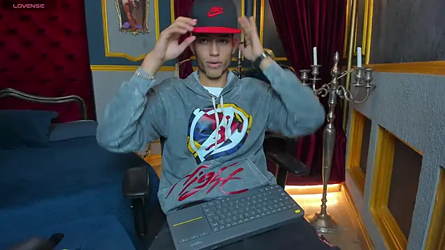 ItsZairen online show from 03-17-26, 06:38