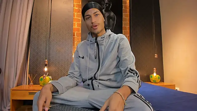 ItsZairen online show from 02-09-26, 03:48