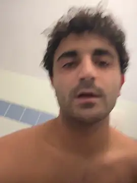 Snapshot of elia2711 chatting on 02-09-26, 08:18 elia2711 online show from 02-09-26, 08:18