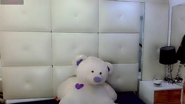 Snapshot of isahotx chatting on 02-25-26, 03:51 isahotx online show from 02-25-26, 03:51