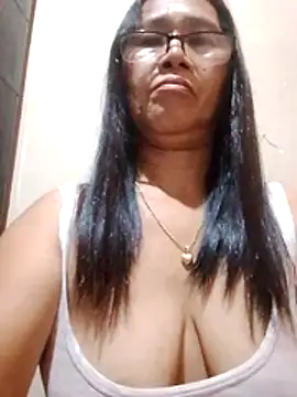 suzzie hot online show from 02-07-26, 10:40