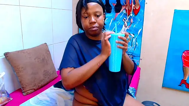 BubblyIvyxxx online show from 05-07-26, 06:39