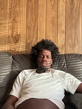 Snapshot of pussyeater_- chatting on 02-11-26, 02:06 pussyeater - online show from 02-11-26, 02:06