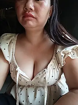 Snapshot of lisn-cute chatting on 06-23-26, 12:19 lisn-cute online show from 06-23-26, 12:19