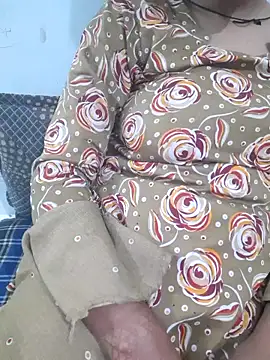 Snapshot of Uma_rani chatting on 02-25-26, 01:11 Uma rani online show from 02-25-26, 01:11