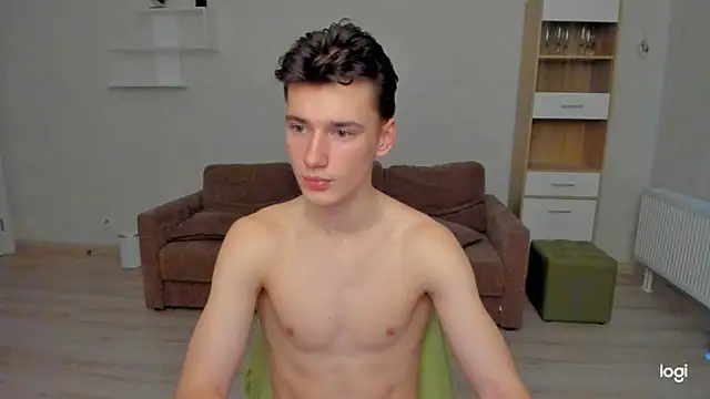 Snapshot of Max_foks_ chatting on 04-21-26, 06:09 Max foks online show from 04-21-26, 06:09