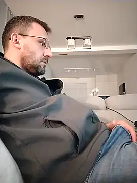 defaktor online show from 04-17-26, 08:55