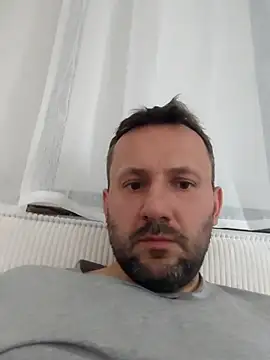 defaktor online show from 04-30-26, 03:30