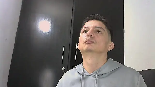 Thommas8a online show from 02-13-26, 05:18