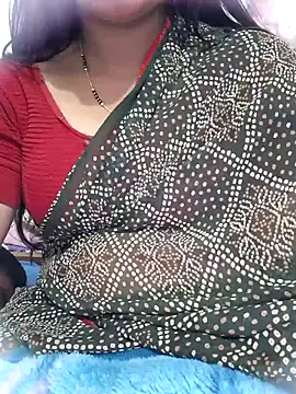Snapshot of Cutiee_nehu09 chatting on 02-09-26, 04:49 Cutiee nehu09 online show from 02-09-26, 04:49