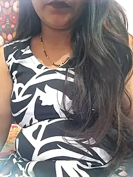 Snapshot of Cutiee_nehu09 chatting on 02-07-26, 04:37 Cutiee nehu09 online show from 02-07-26, 04:37
