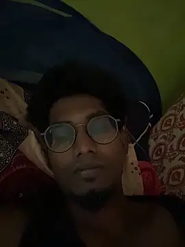 Snapshot of chennai_sexyboy chatting on 02-12-26, 09:53 chennai sexyboy online show from 02-12-26, 09:53