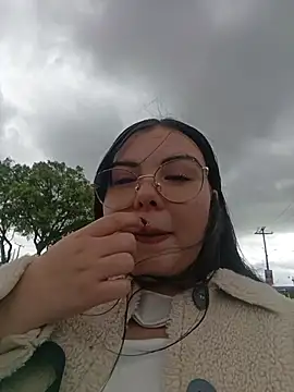 Yulska online show from 07-18-26, 02:47
