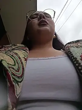 Yulska online show from 04-06-26, 08:43