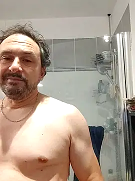 Snapshot of Luluberlu04 chatting on 02-14-26, 06:02 Luluberlu04 online show from 02-14-26, 06:02