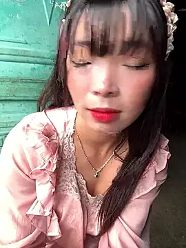 Snapshot of cuty_lusy chatting on 06-19-26, 12:27 cuty lusy online show from 06-19-26, 12:27