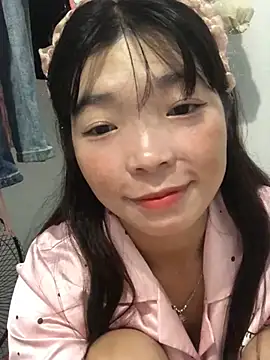Snapshot of cuty_lusy chatting on 07-08-26, 12:03 cuty lusy online show from 07-08-26, 12:03