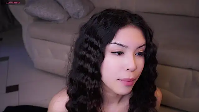 Snapshot of SulemaNeugin chatting on 04-25-26, 01:08 SulemaNeugin online show from 04-25-26, 01:08