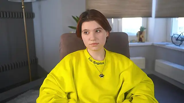 BelleHayton online show from 02-11-26, 12:05