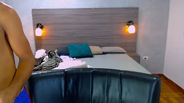 Snapshot of WilThePasive chatting on 02-10-26, 12:48 WilThePasive online show from 02-10-26, 12:48