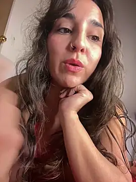 Latinaelisa online show from 05-15-26, 03:48