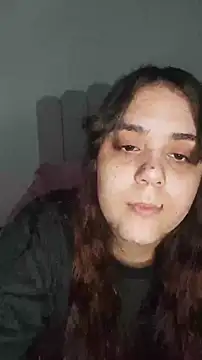 Snapshot of its_lauu_ chatting on 04-27-26, 05:16 its lauu online show from 04-27-26, 05:16