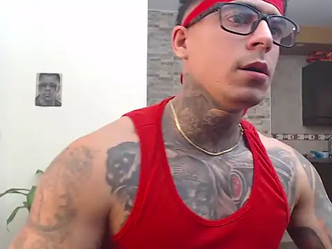 maxstrom111 online show from 02-12-26, 02:06