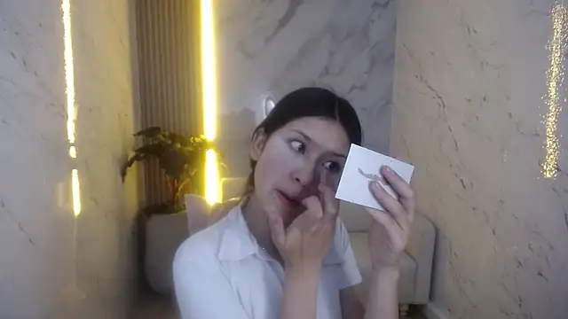 Snapshot of dani_tf chatting on 02-28-26, 01:11 dani tf online show from 02-28-26, 01:11