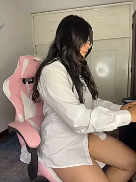 Snapshot of LilithRose_ chatting on 02-23-26, 12:50 LilithRose online show from 02-23-26, 12:50