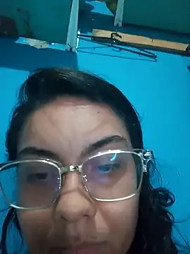 Snapshot of Mel152420 chatting on 03-12-26, 03:12 Mel152420 online show from 03-12-26, 03:12