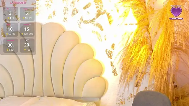 Snapshot of sabrina_lafaux_cr chatting on 02-17-26, 07:33 sabrina lafaux cr online show from 02-17-26, 07:33