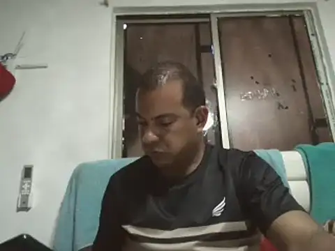 Quillero18 online show from 02-18-26, 04:47