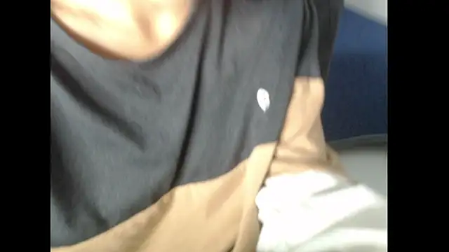 Snapshot of britan69 chatting on 02-21-26, 05:31 britan69 online show from 02-21-26, 05:31