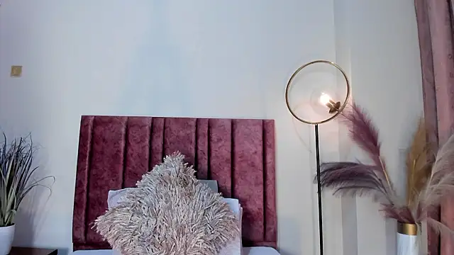 AndraCyruss online show from 02-14-26, 12:22