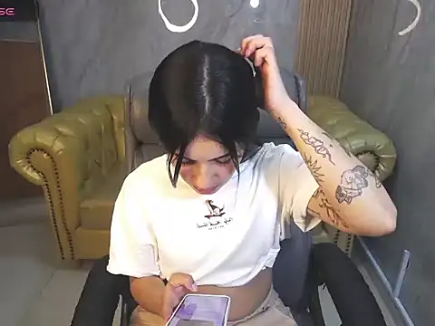 Samanttha tf online show from 02-23-26, 12:28